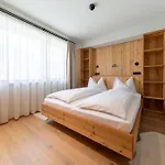 Bleibt Alpine Aparthotel 4*