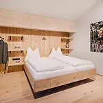Bleibt Alpine Aparthotel 4*