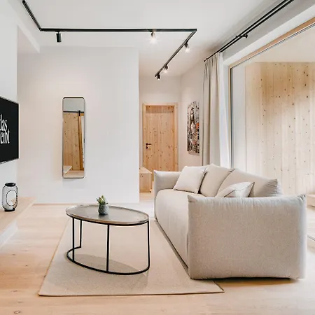 Bleibt Alpine Lägenhetshotell 4*