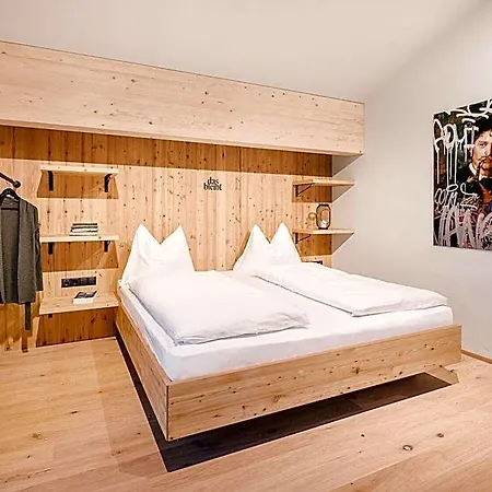 Bleibt Alpine 아파트호텔 4*